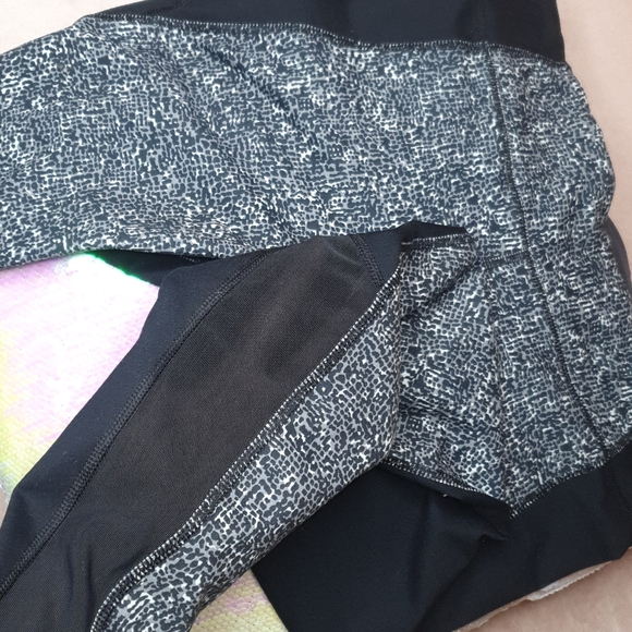 UNDERARMOR leggings - Picture 3 of 5